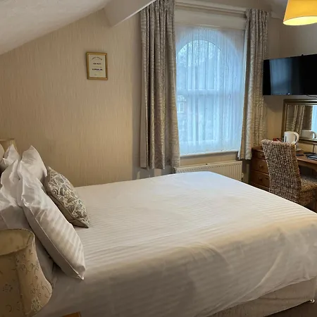 The Raincliffe Hotel-2